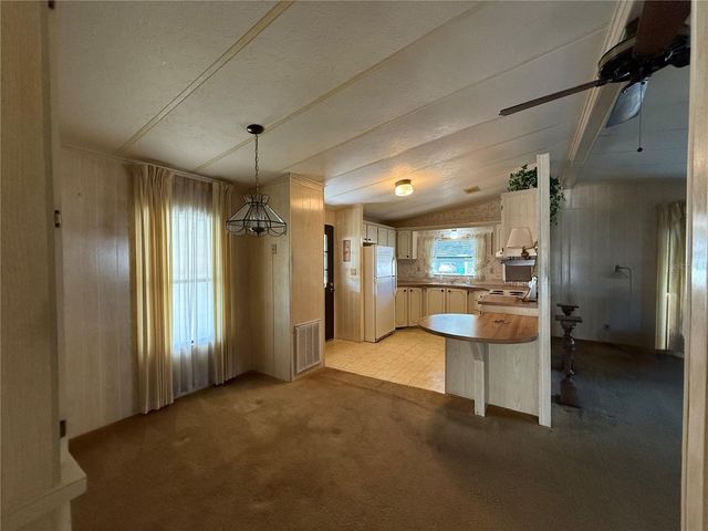 108 WINTERBERRY AVENUE, Wildwood, FL 34785