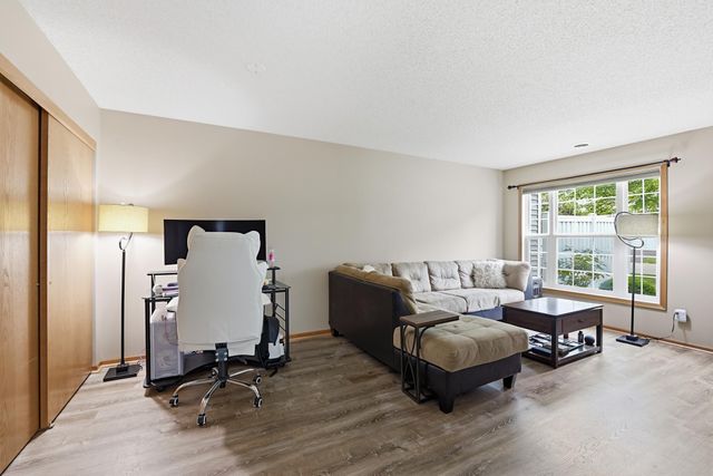 429 Wilderness Drive, Chaska, MN 55318