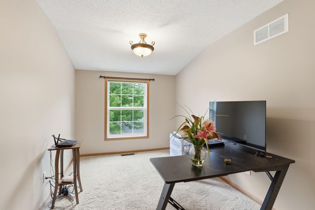429 Wilderness Drive, Chaska, MN 55318