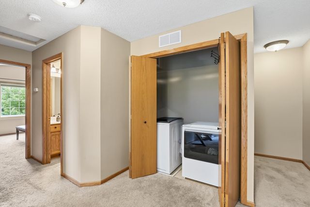 429 Wilderness Drive, Chaska, MN 55318