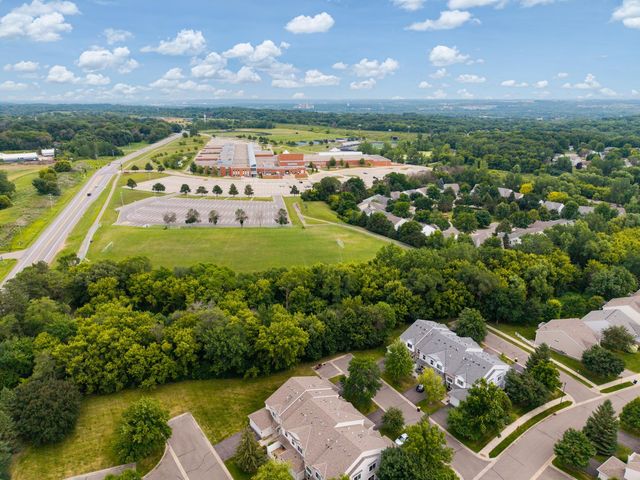 429 Wilderness Drive, Chaska, MN 55318