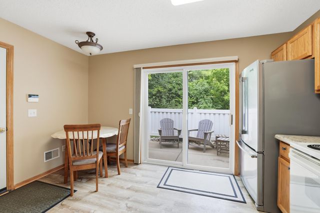 429 Wilderness Drive, Chaska, MN 55318