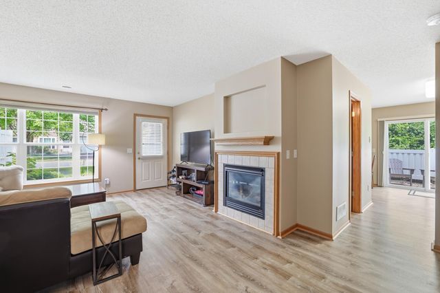 429 Wilderness Drive, Chaska, MN 55318