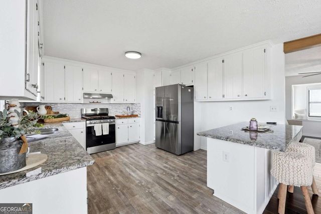 5720 Deerfield Place NW, Kennesaw, GA 30144