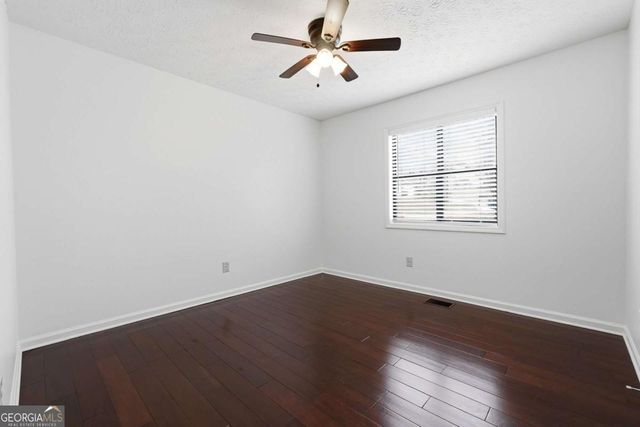 5720 Deerfield Place NW, Kennesaw, GA 30144