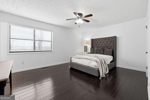 5720 Deerfield Place NW, Kennesaw, GA 30144