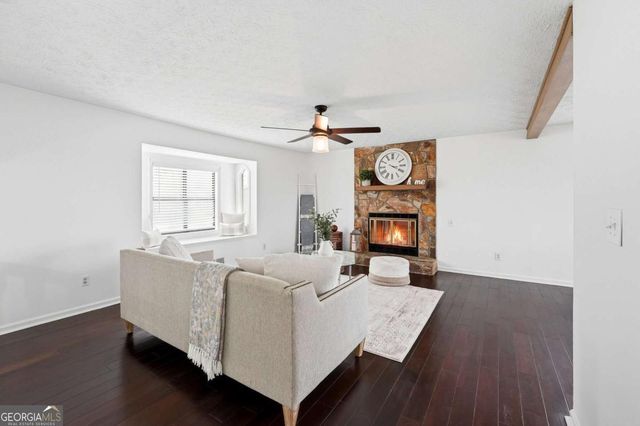 5720 Deerfield Place NW, Kennesaw, GA 30144