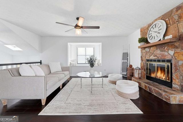 5720 Deerfield Place NW, Kennesaw, GA 30144