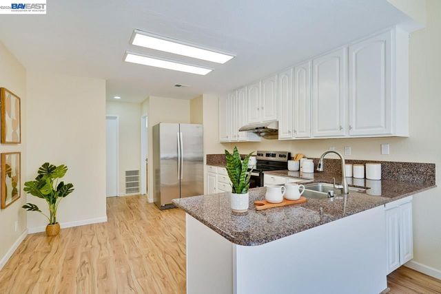 4691 Rousillon Ave, Fremont, CA 94555