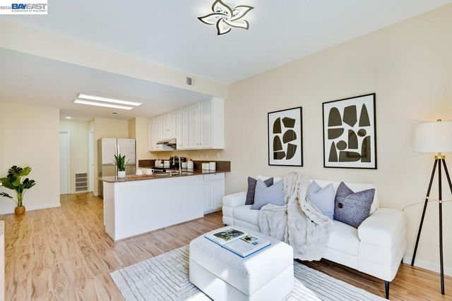 4691 Rousillon Ave, Fremont, CA 94555