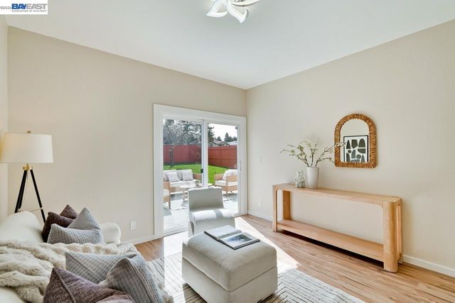 4691 Rousillon Ave, Fremont, CA 94555