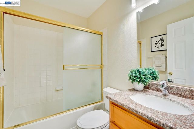 4691 Rousillon Ave, Fremont, CA 94555