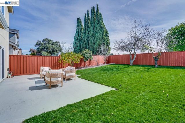 4691 Rousillon Ave, Fremont, CA 94555