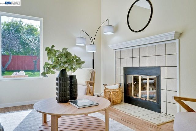 4691 Rousillon Ave, Fremont, CA 94555