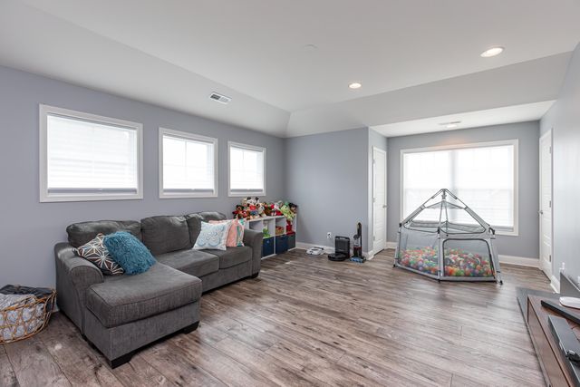 3032 Rosewood Drive, Versailles, KY 40383