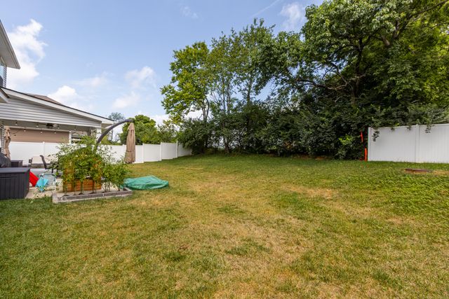 3032 Rosewood Drive, Versailles, KY 40383