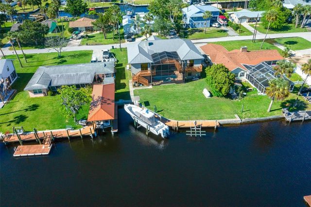 2050 NW 18TH STREET, Crystal River, FL 34428