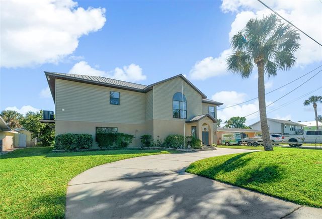 2050 NW 18TH STREET, Crystal River, FL 34428