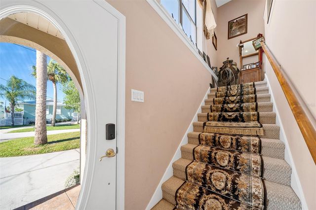 2050 NW 18TH STREET, Crystal River, FL 34428