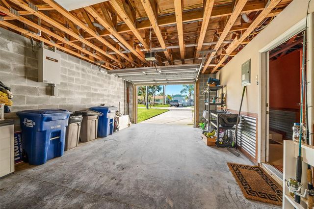 2050 NW 18TH STREET, Crystal River, FL 34428