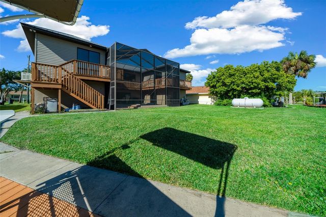 2050 NW 18TH STREET, Crystal River, FL 34428