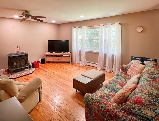76 Pine Hill Road, Highland Mills, NY 10930