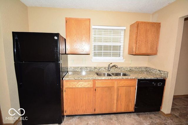 10325 Liverpool Way, Indianapolis, IN 46236