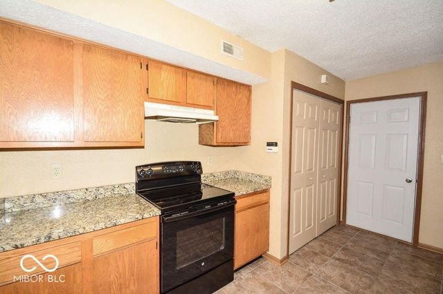 10325 Liverpool Way, Indianapolis, IN 46236