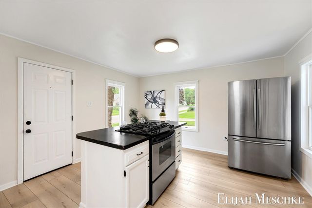 801 Coldbrook Street, Grand Rapids, MI 49503