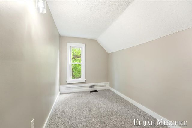 801 Coldbrook Street, Grand Rapids, MI 49503