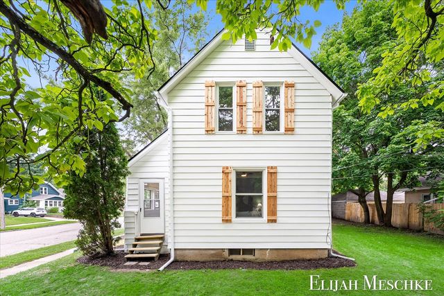 801 Coldbrook Street, Grand Rapids, MI 49503