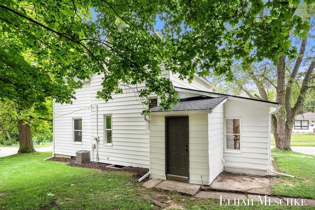 801 Coldbrook Street, Grand Rapids, MI 49503