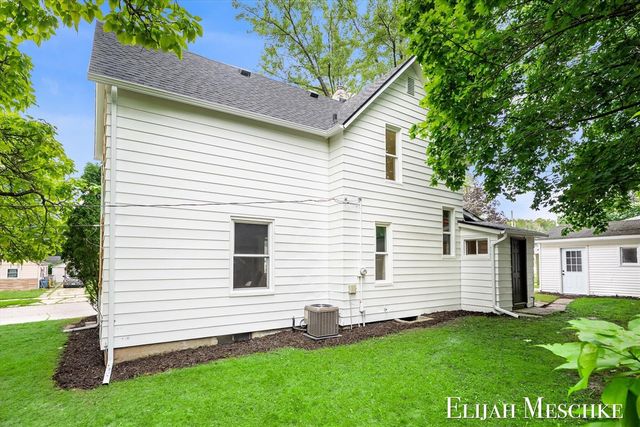 801 Coldbrook Street, Grand Rapids, MI 49503