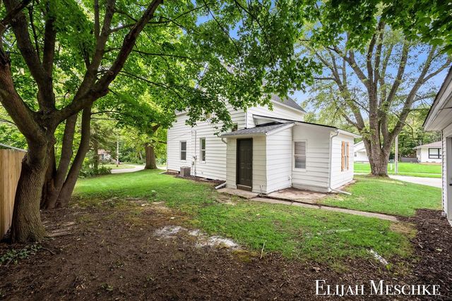 801 Coldbrook Street, Grand Rapids, MI 49503