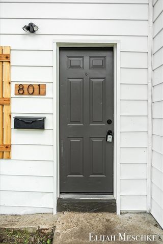 801 Coldbrook Street, Grand Rapids, MI 49503