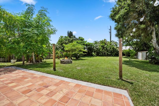 143 Bobwhite Road, Royal Palm Beach, FL 33411
