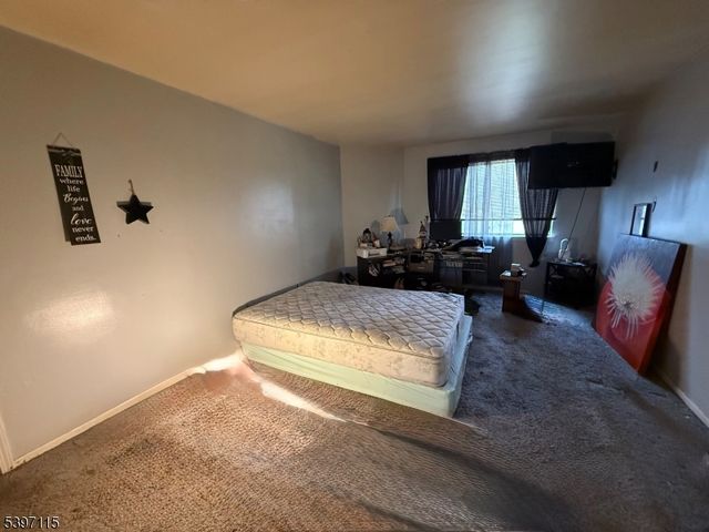 39 Overlook Dr, Independence Twp., NJ 07840