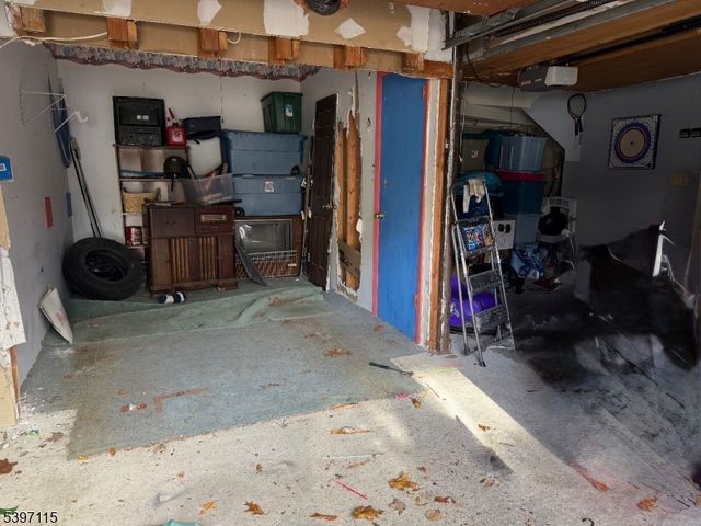 39 Overlook Dr, Independence Twp., NJ 07840