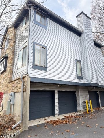 39 Overlook Dr, Independence Twp., NJ 07840