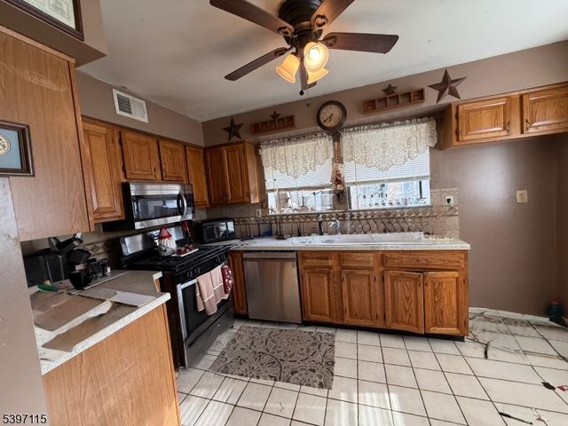 39 Overlook Dr, Independence Twp., NJ 07840