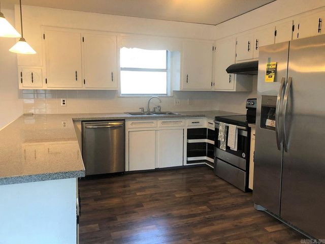 1115 Akers Rd, Hot Springs, AR 71901