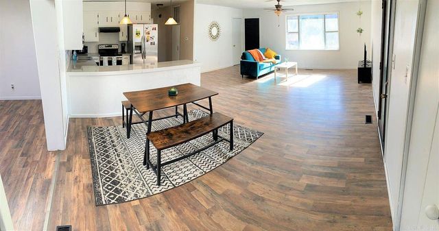 1115 Akers Rd, Hot Springs, AR 71901