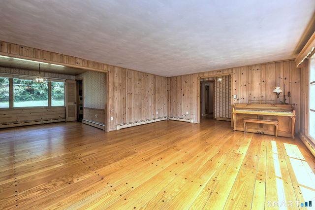 380 Still Hill Road, Hamden, CT 06518
