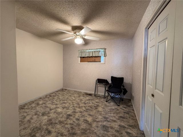 229 Wood Glen Drive, Gatesville, TX 76528