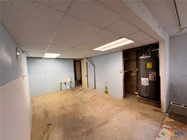 229 Wood Glen Drive, Gatesville, TX 76528