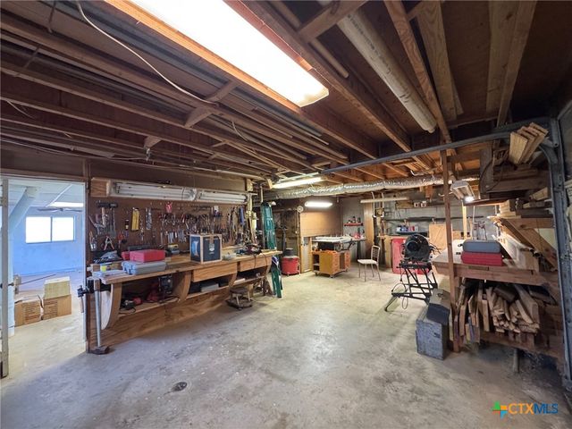 229 Wood Glen Drive, Gatesville, TX 76528