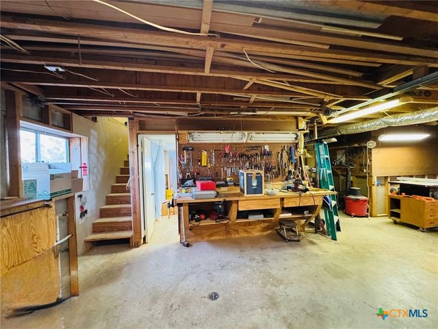 229 Wood Glen Drive, Gatesville, TX 76528