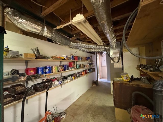 229 Wood Glen Drive, Gatesville, TX 76528