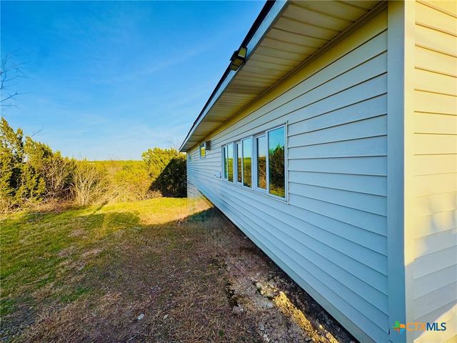 229 Wood Glen Drive, Gatesville, TX 76528