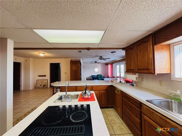 229 Wood Glen Drive, Gatesville, TX 76528